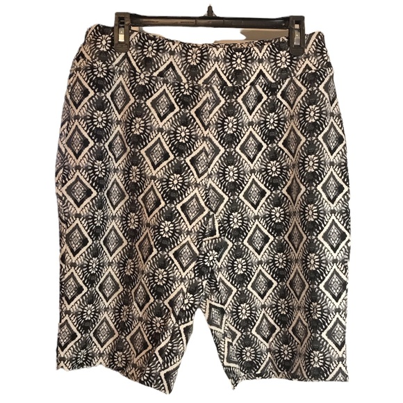 Womens printed skimmer shorts - Picture 4 of 6